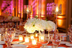 Hochzeitsplanung: Tipps für Ihre Hochzeit im Winter - Tischdekoration und Beleuchtung in warmen Farben