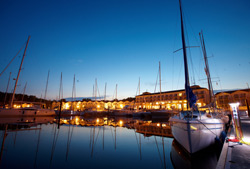 Trau(m)zeit am Meer im Iberotel Boltenhagen: Außenansicht des Hotels, Außentraustelle Standesamt Klütz Trau(m)zeit am Meer im Iberotel Boltenhagen: Außenansicht des Hotels, Außentraustelle Standesamt Klütz