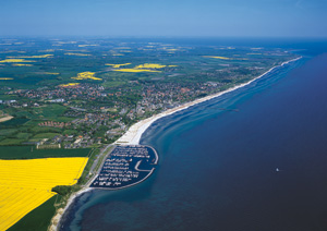 Grömitz Ostseebad, Luftaufnahme Marina Strand